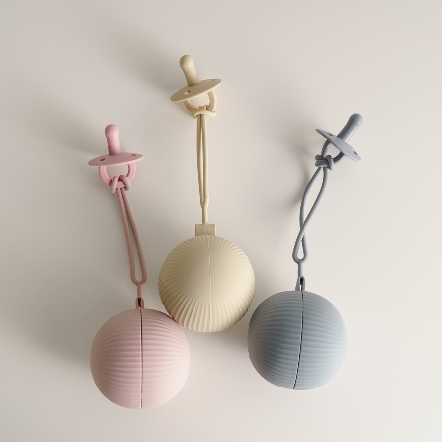 Nowy uchwyt na smoczek dla nie – Zwitsal Baby Products recenzja i cena